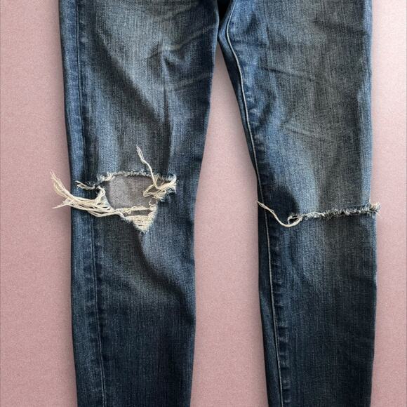 Madewell 9" High-Rise Skinny Crop Jeans in Bruce Wash - Picture 4 of 6